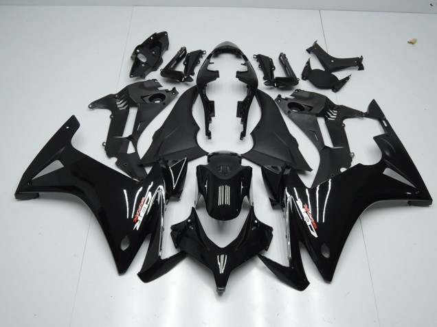 Carénage Honda CBR 500 RR 2013-2015 - Noir Brillant Carénage Honda CBR 500 RR 2013-2015 - Noir Brillant