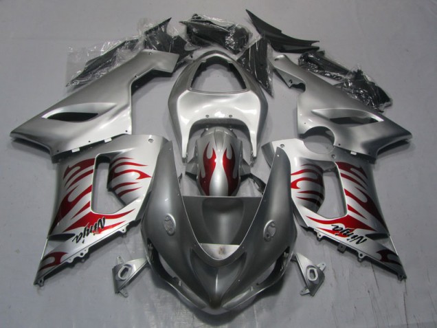 Carénage Kawasaki ZX6R 2005-2006 - Argent Rouge Flamme Ninja Carénage Kawasaki ZX6R 2005-2006 - Argent Rouge Flamme Ninja