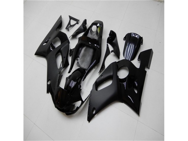 Carénage Yamaha R6 1998-2002 - Brillant Noir Mat Carénage Yamaha R6 1998-2002 - Brillant Noir Mat