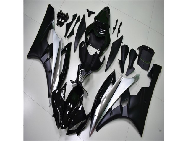 Kit Carénages Complet Yamaha R6 2006-2007 - Argent Noir Kit Carénages Complet Yamaha R6 2006-2007 - Argent Noir