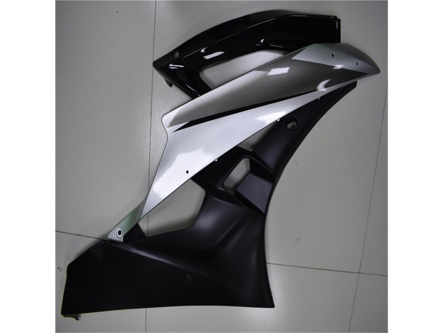 Kit Carénages Complet Yamaha R6 2006-2007 - Argent Noir Kit Carénages Complet Yamaha R6 2006-2007 - Argent Noir